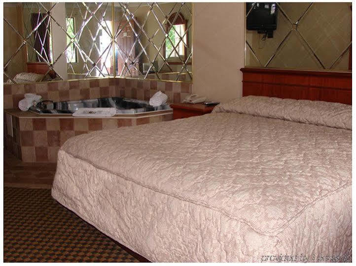Red Carpet Inn Absecon Galloway Oda fotoğraf